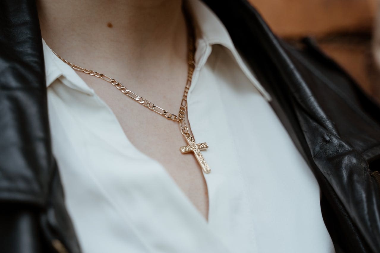How to Sell a Gold Chain Necklace: Discover How Much Can I Sell a Gold Chain Necklace for and Where to Sell a Chain Necklace in Brampton